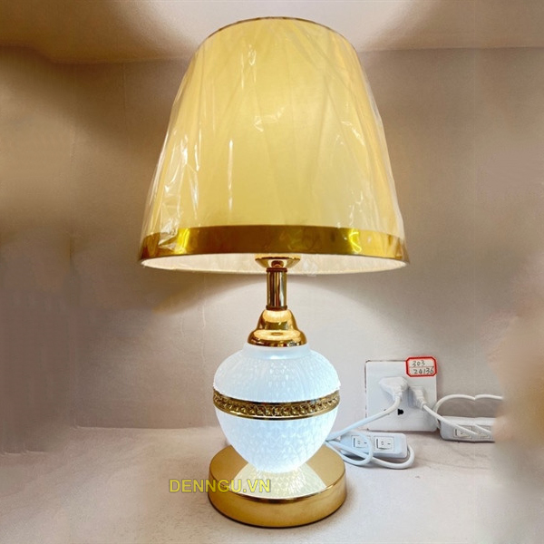 den-ban-phong-ngu-db04-3033