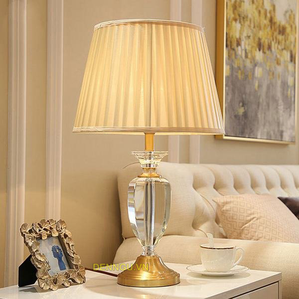 huong-dan-su-dung-den-ngu-de-ban