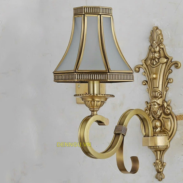 den-tuong-dong-tan-co-dien-dt04-6024-1