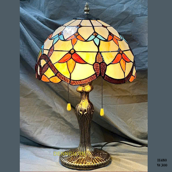 den-ban-tiffany-t26