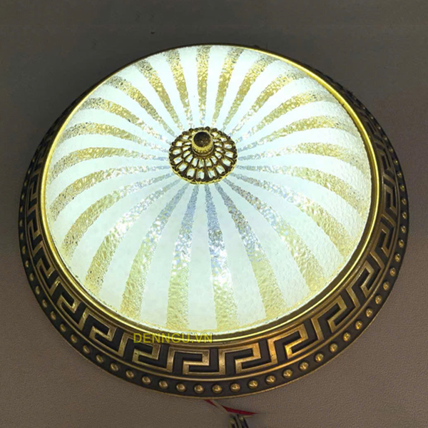 den-op-tran-tron-co-dien-op06-c011