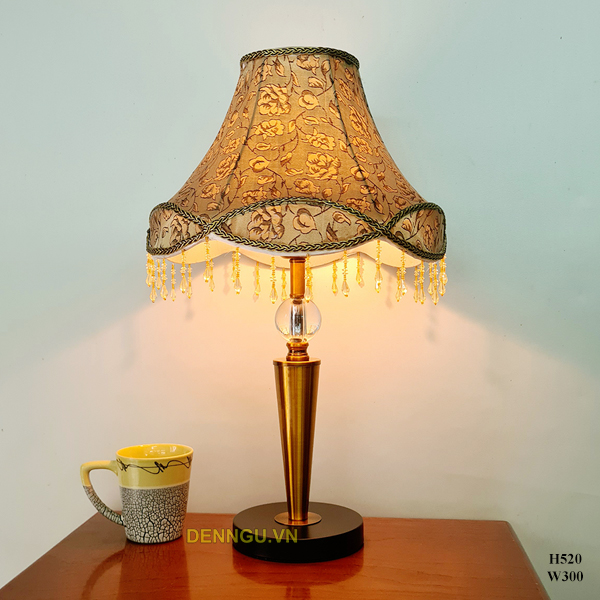 den-ban-tan-co-dien-db09-226