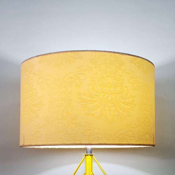 chao-den-cay-vai-lua-mau-vang-hoa-van-co-dien-cdc03